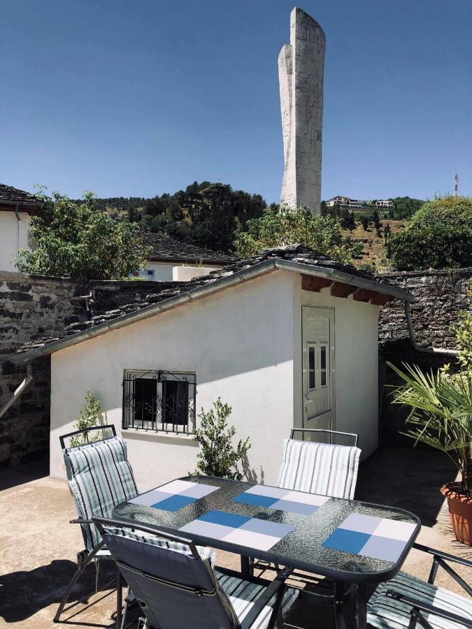 Stone House Obelisk Hotel Gjirokaster Exterior photo